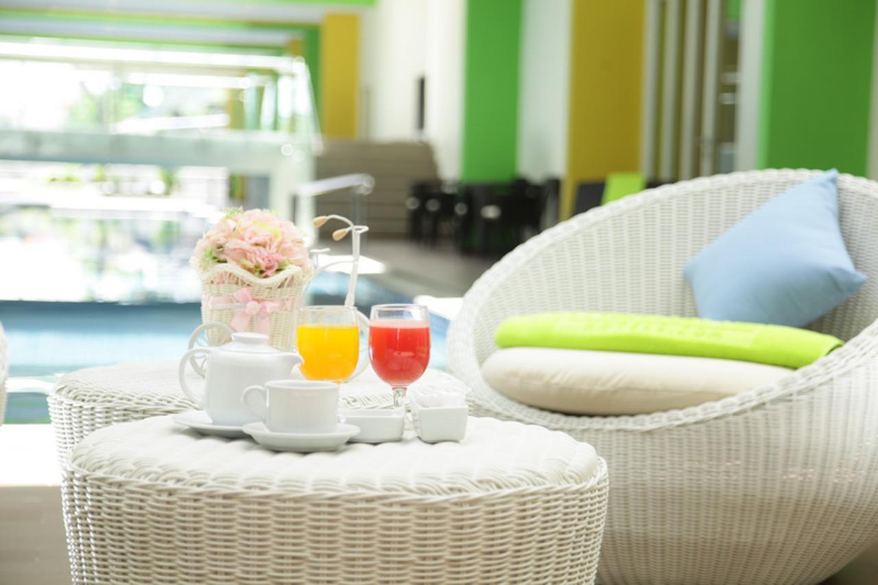 Maxonehotels At Resort Makassar Exterior foto