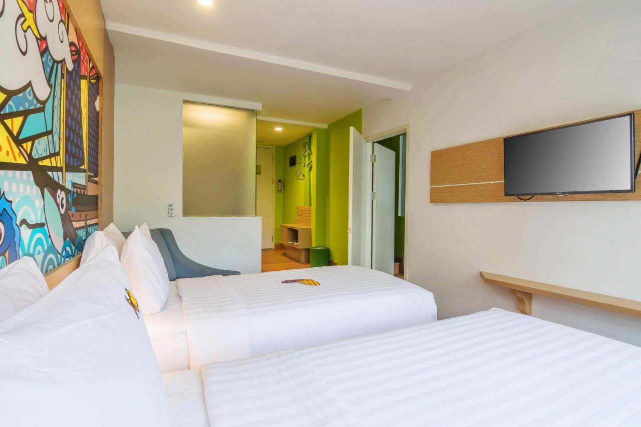 Maxonehotels At Resort Makassar Exterior foto